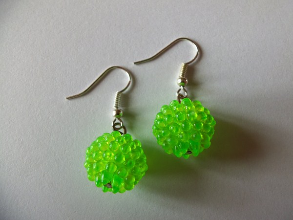 Boucles d'oreilles graine de fruits vert