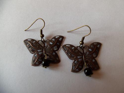 Boucles d'oreilles papillon noir