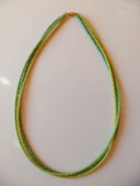 Collier à 3 fils camaïeu de vert